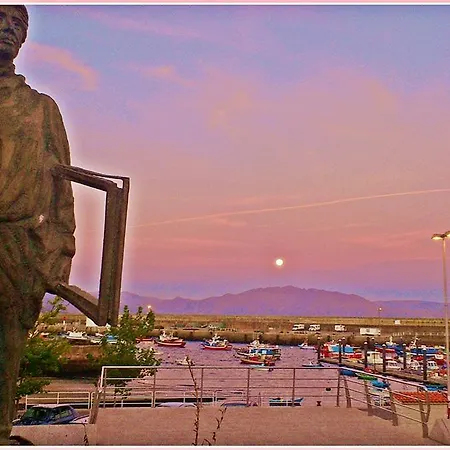 Paseo Del Puerto 2 公寓 *